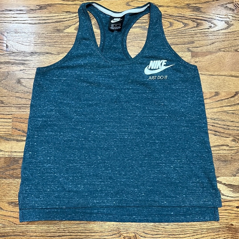 Woman Nike tank top